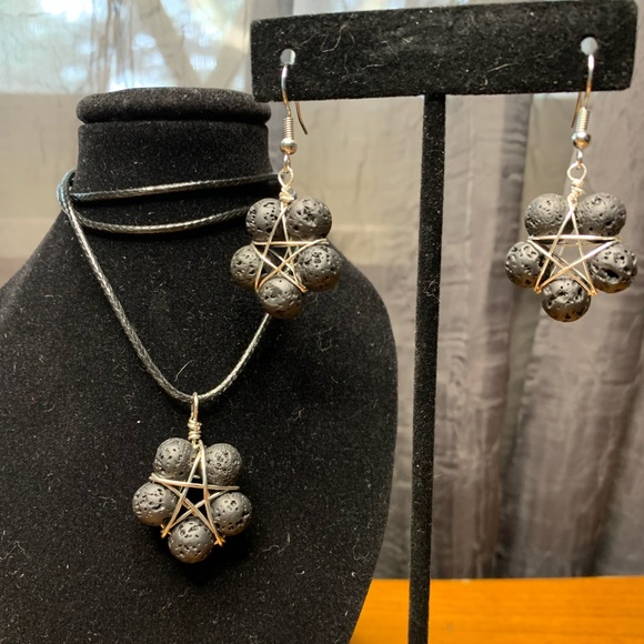 Lava Pentagram necklace - Picture 1 of 1